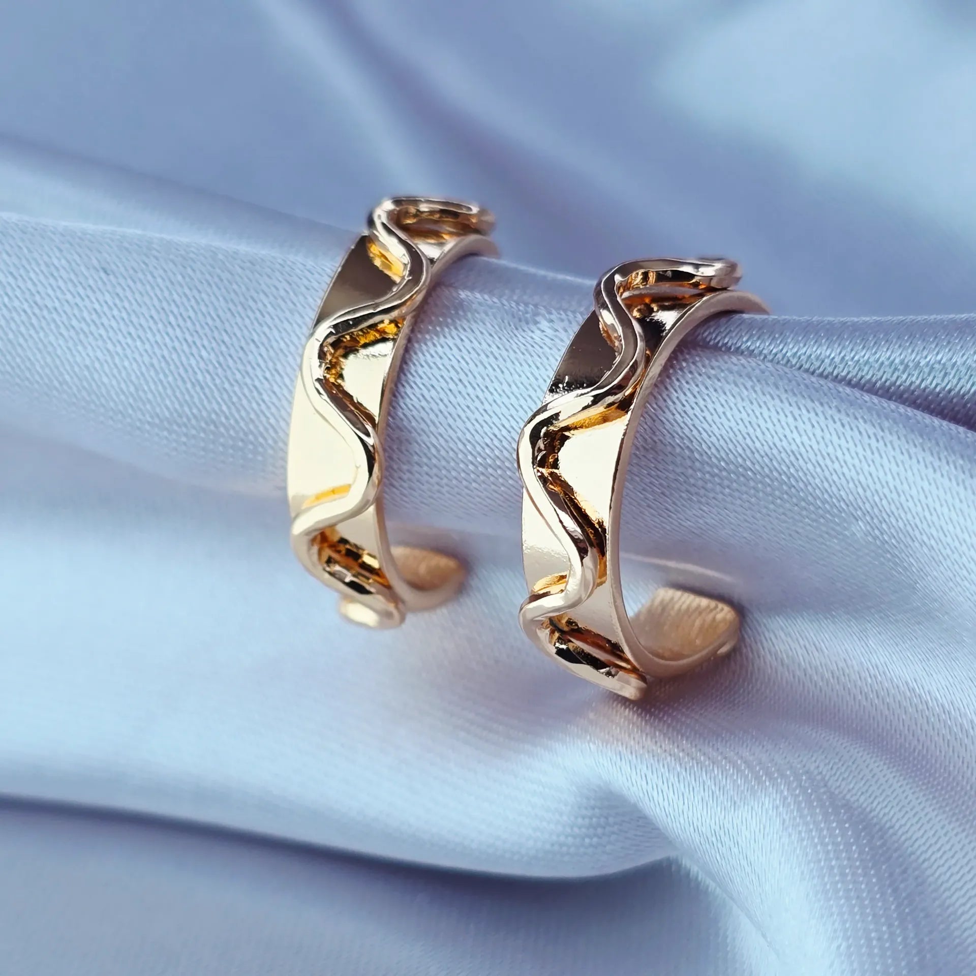 Arracada Destacada Oro Laminado 18K